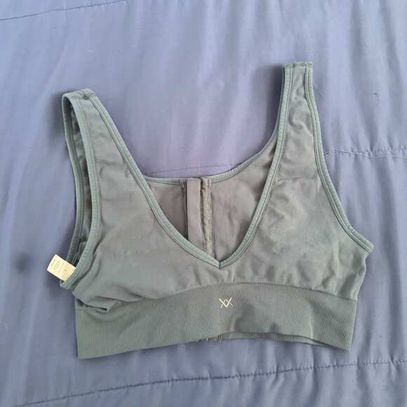 VINA Sports Bra Size L – Blue Navy  Zip Front Activewear Top - Picture 5 of 5